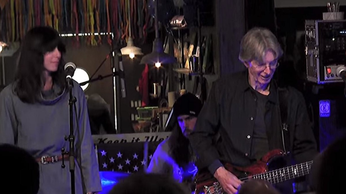 Phil Lesh & Friends Play Free Show At Terrapin Crossroads