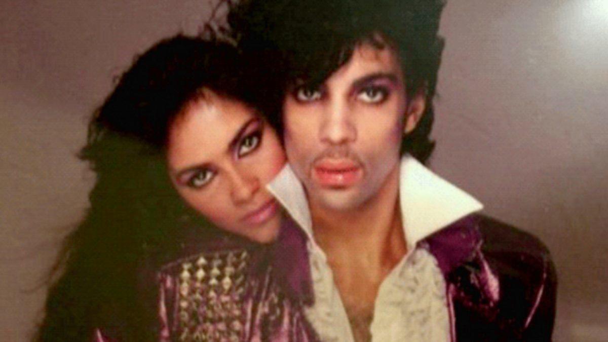 Prince Dedicates Piano & A Microphone Tour Opener To Vanity