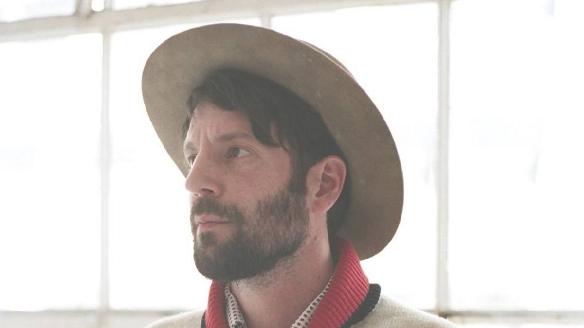 Ray LaMontagne To Be Backed By Members Of My Morning Jacket On Tour