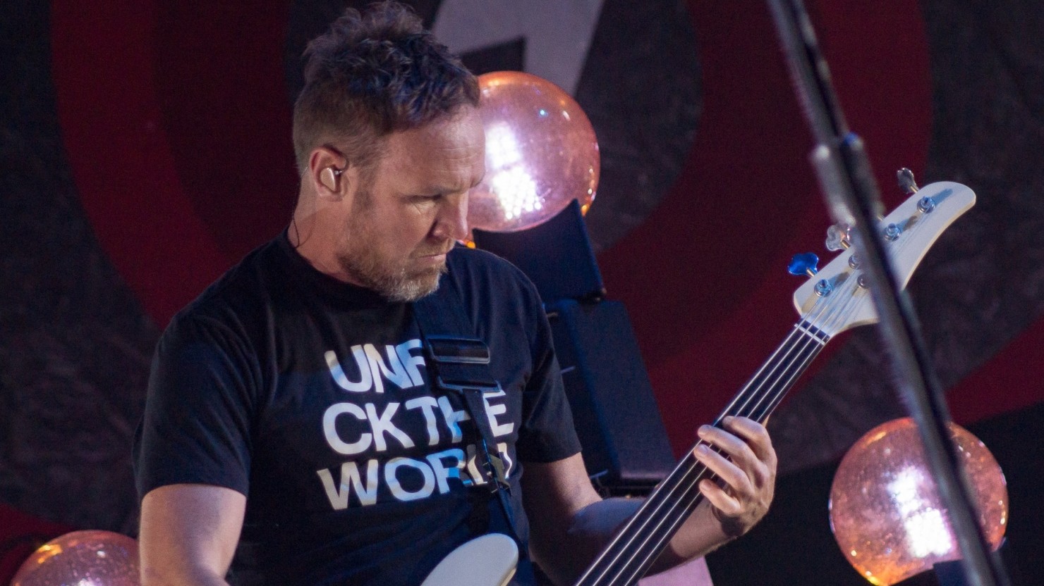Happy Birthday Jeff Ament: Pearl Jam Plays ‘No Code’ In 2014