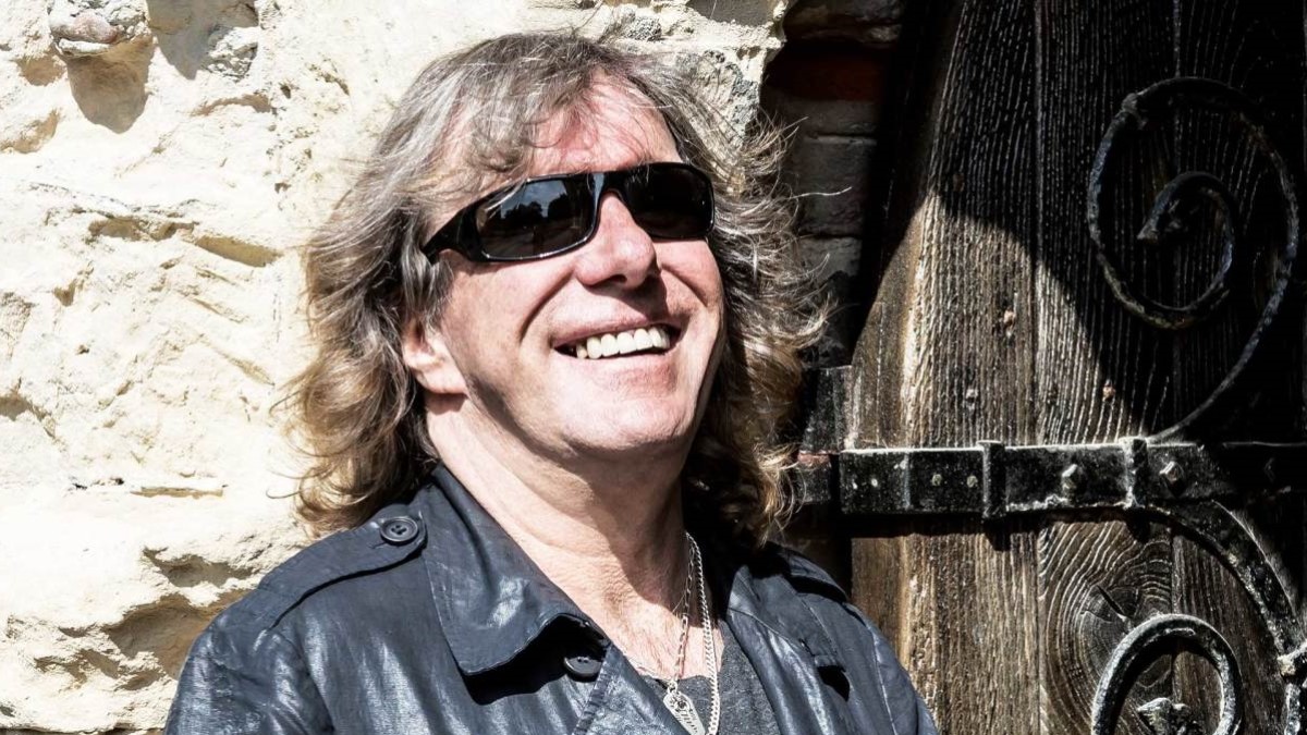 Legendary Keyboardist Keith Emerson 1944 - 2016
