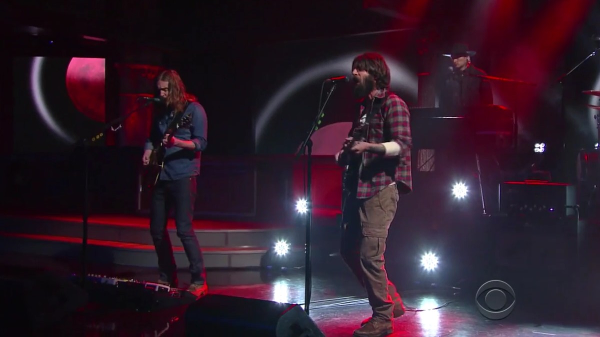 Ray LaMontagne And My Morning Jacket Members Appear On ‘The Late Show’