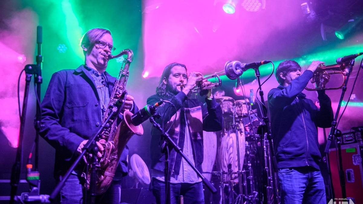 Snarky Puppy Joined By Jennifer Hartswick, Natalie Cressman & Mike Dillon At AURA