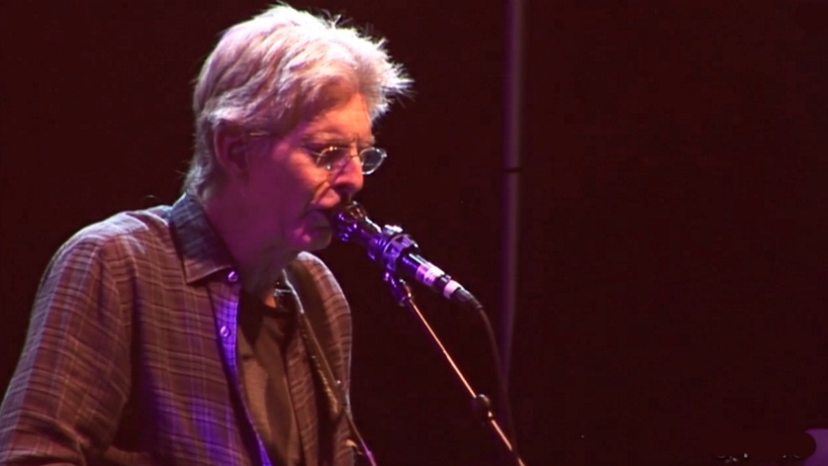Phil Lesh Celebrates 76th Birthday With Q-Like Band At Capitol Theatre