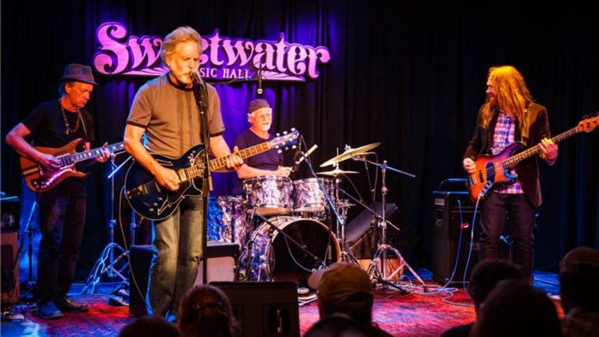 Bob Weir Performs With Bill Kreutzmann At Sweetwater