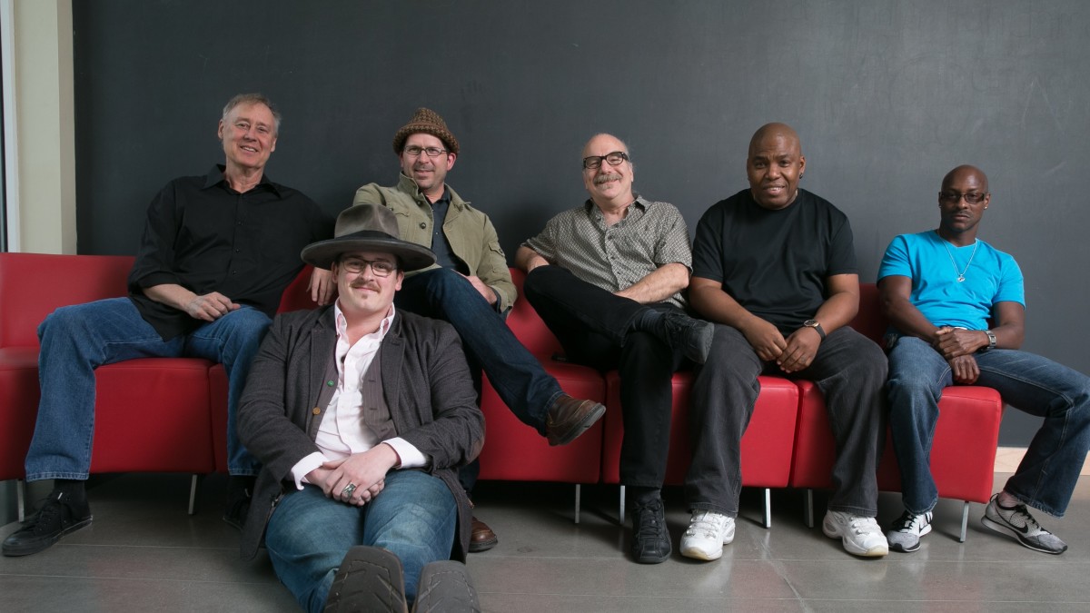 Free Download Alert: Bruce Hornsby & The Noisemakers Revisit 1986's 'The Way It Is'