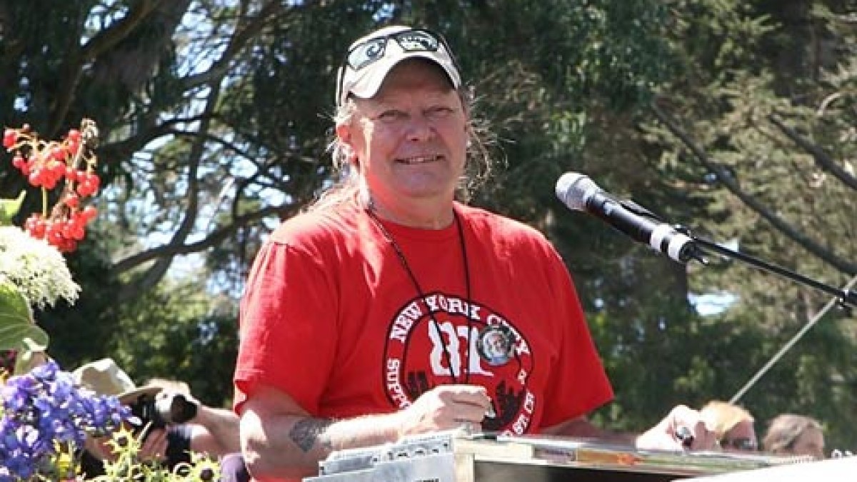 Buddy Cage Reunited With Stolen Pedal Steel Guitar