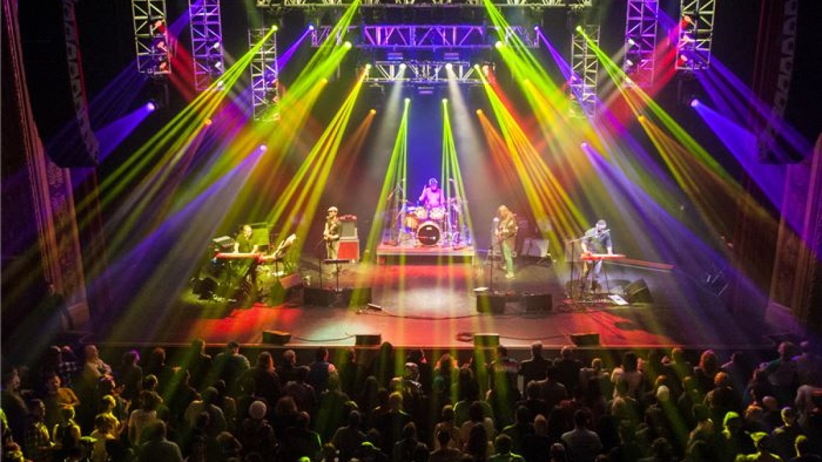 Review & Photos | Billy & The Kids With Robert Randolph | Port Chester