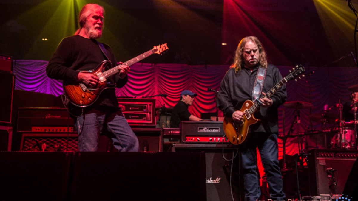 Plenty Of Collaborations At Night One Of Christmas Jam