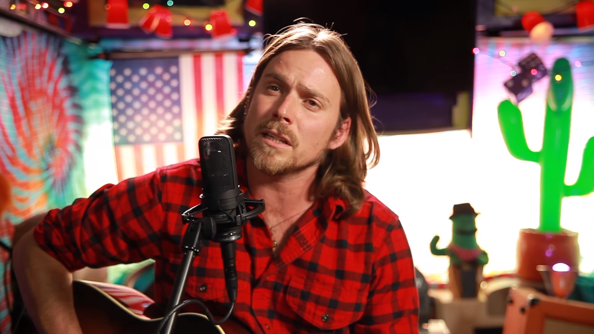 Lukas Nelson Performs For ‘Jam In The Van’