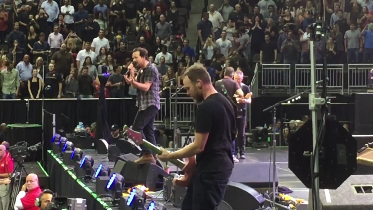 Pearl Jam Continues Bust Out Trend In Jacksonville