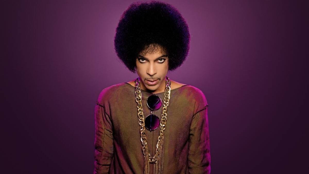 D'Angelo & Guests To Pay Tribute To Prince On 'Tonight Show'