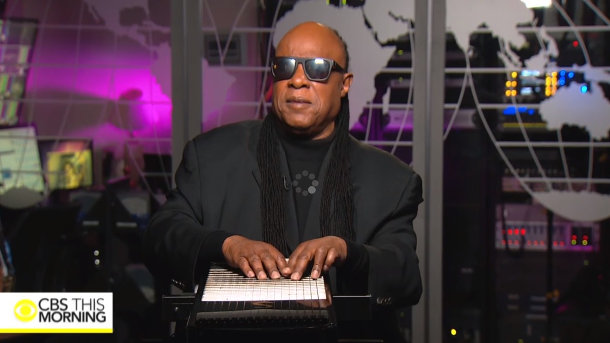 Stevie Wonder Discusses Prince & Covers ‘Purple Rain’