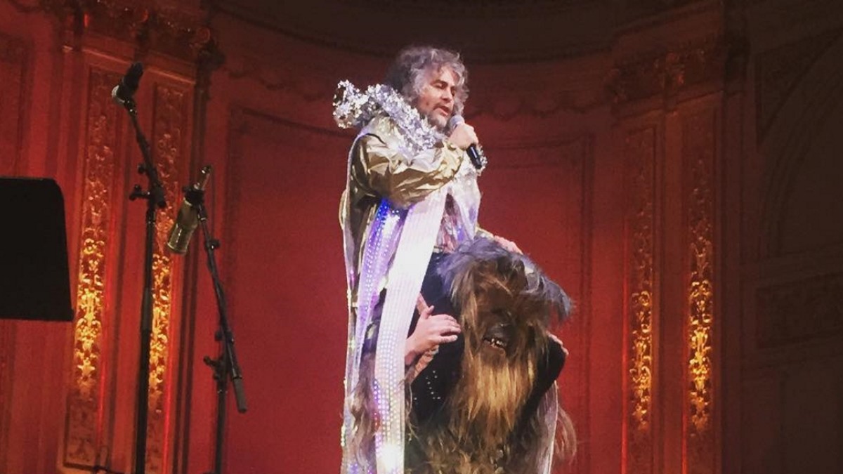 Watch Highlights From All-Star David Bowie Tribute At Carnegie Hall