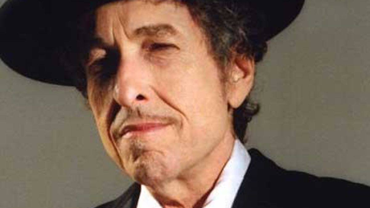 Bob Dylan Charged In France For Inciting Hate