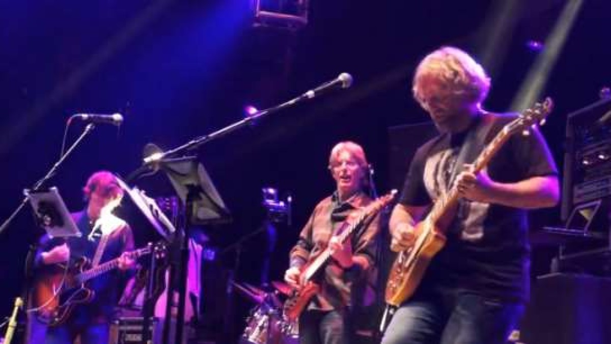 Phil Lesh And Friends Cover Skynyrd At Capitol Theatre