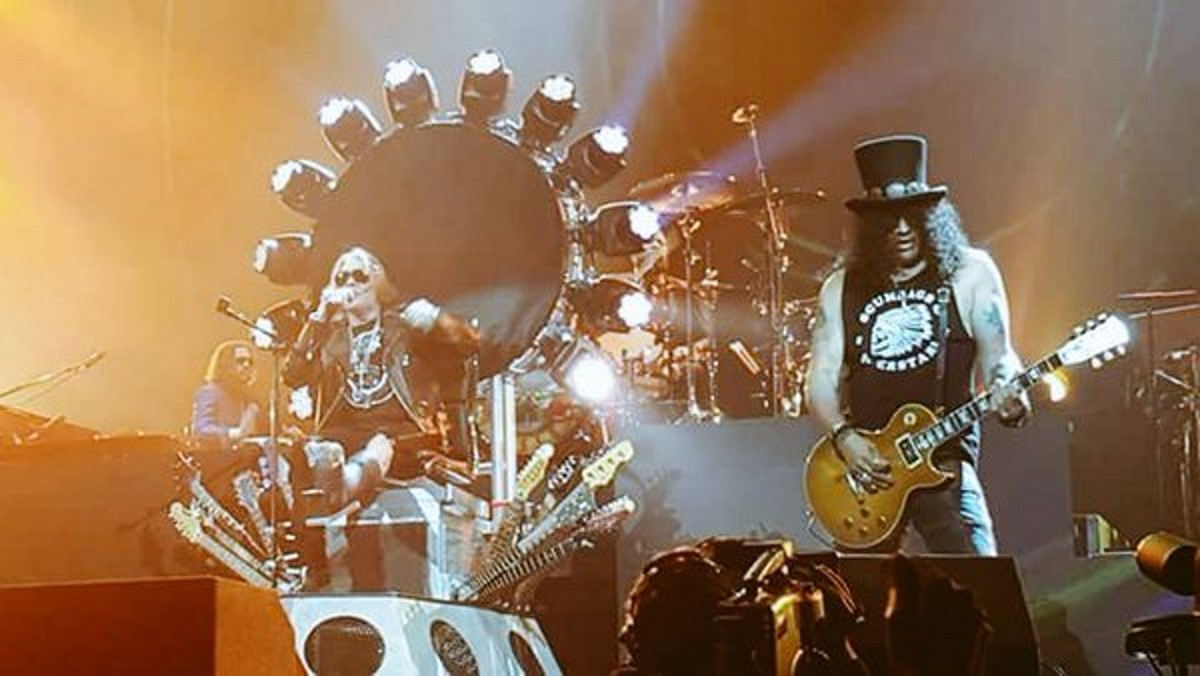 axlslashvegas