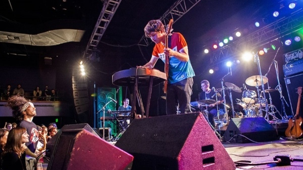Make Like A Shovel | BADBADNOTGOOD