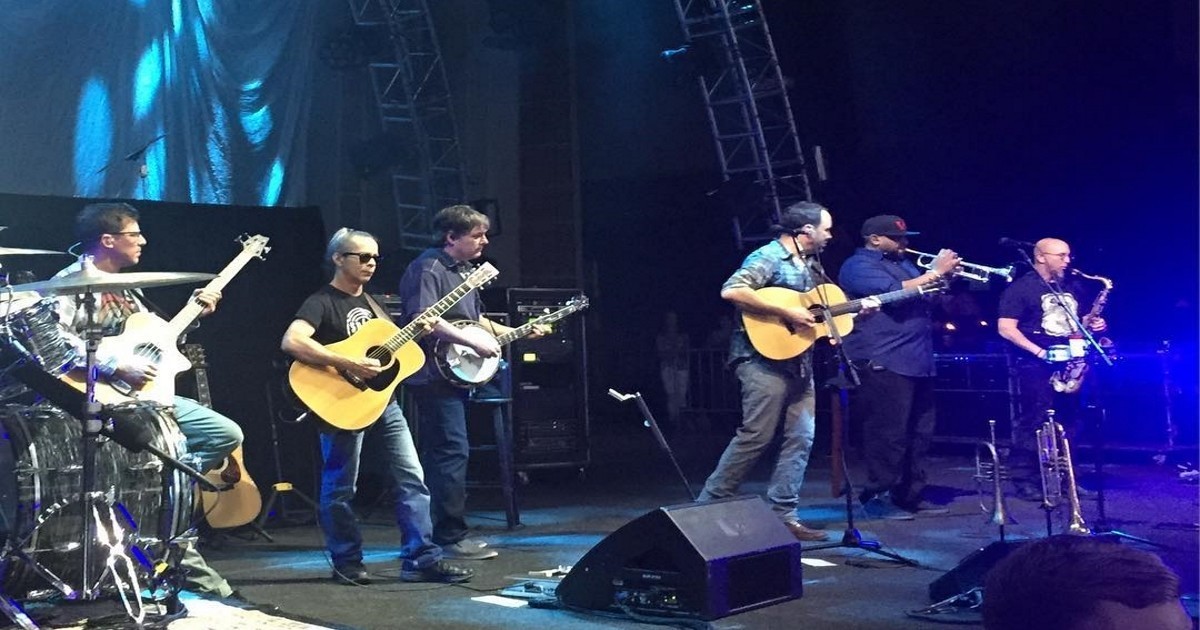 Bela Fleck Guests With Dave Matthews Band At SPAC