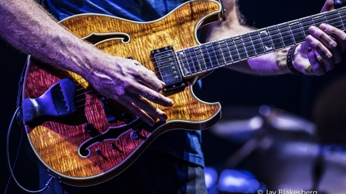 Interview | Jay Blakesberg Talks Guitars That Jam