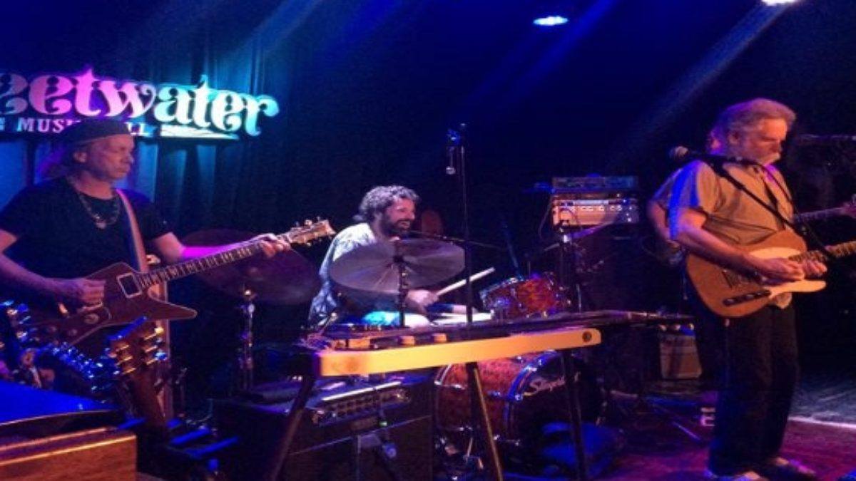 Bob Weir Guests With Steve Kimock At Sweetwater