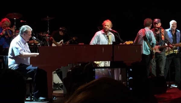 Bruce Springsteen Guests With Brian Wilson In New Jersey