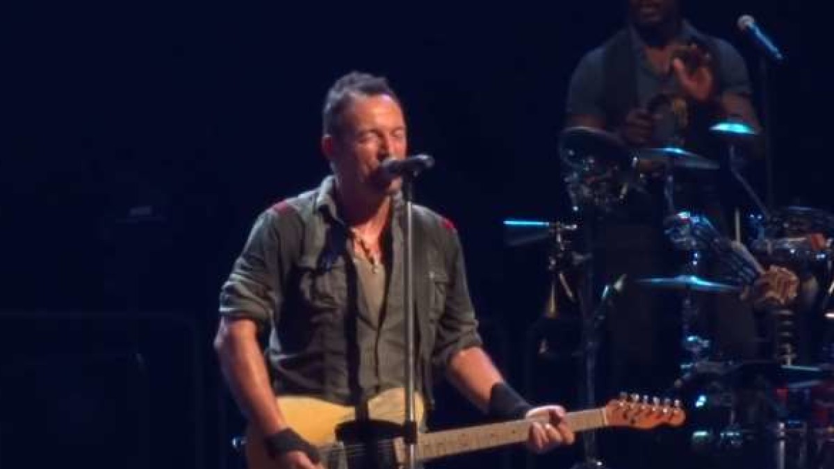 Bruce Springsteen Loads Charlotte Show With Covers