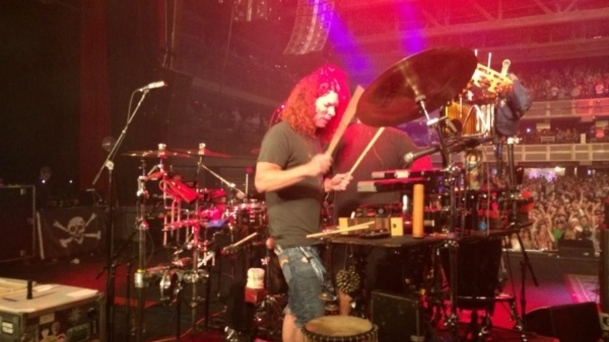 Widespread Panic Welcomes Carrot Top & Karl Denson In Las Vegas