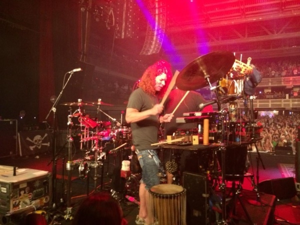 Widespread Panic Welcomes Carrot Top & Karl Denson In Las Vegas