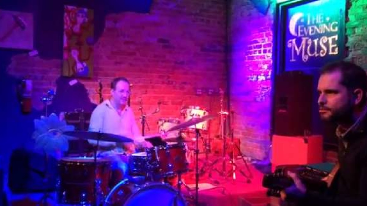 Charlie Hunter & Scott Amendola Re-Imagine Hall & Oates Gem