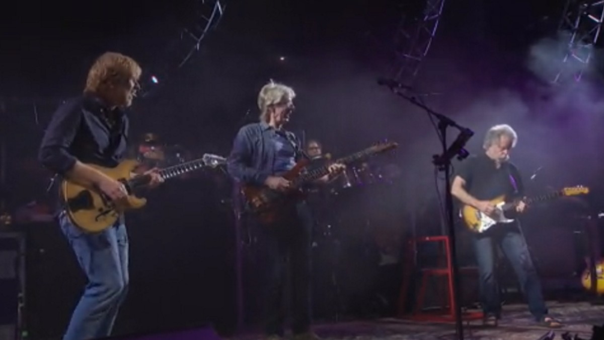 Setlist & Review | Fare Thee Well Grateful Dead 50 Chicago Begins