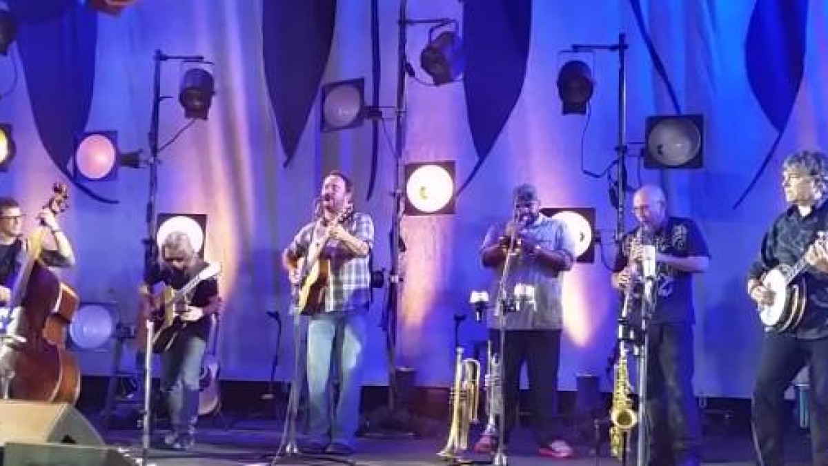 Dave Matthews Band To Welcome Bela Fleck For Four Shows