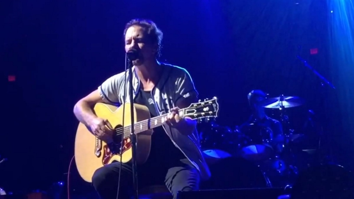 Multiple Bust Outs For Pearl Jam In Tampa Including Jimi Hendrix Cover