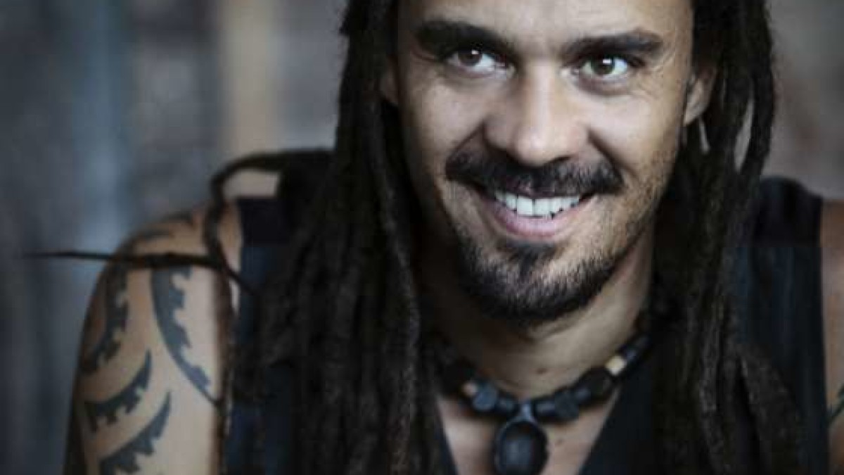 Michael Franti Covers Springsteen In Asbury | Webcast Tonight