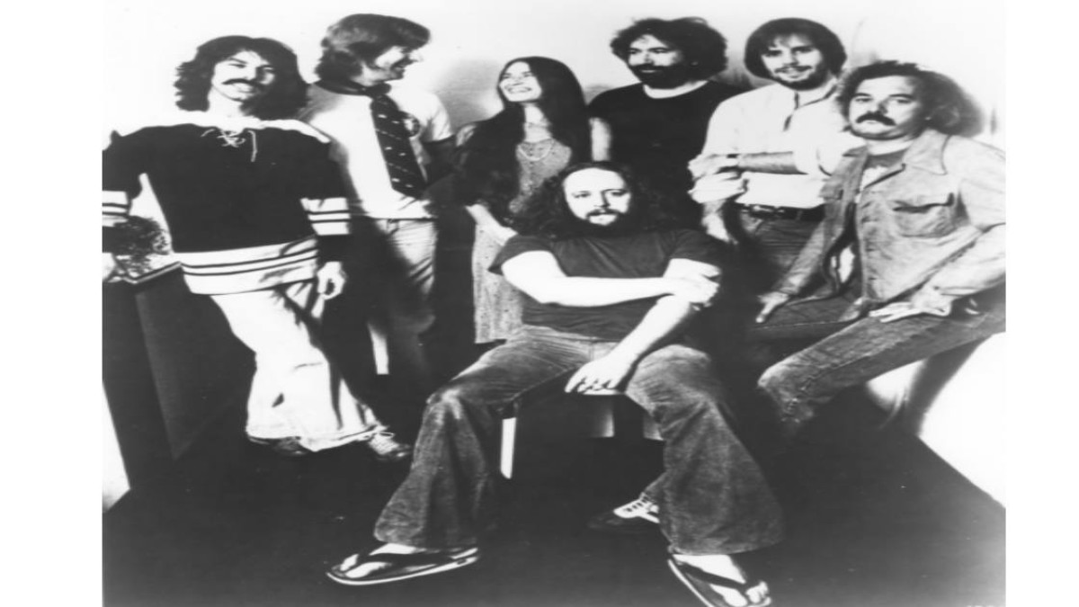 Phil Lesh & Friends To Honor 1975 & 1976 Grateful Dead At Crossroads