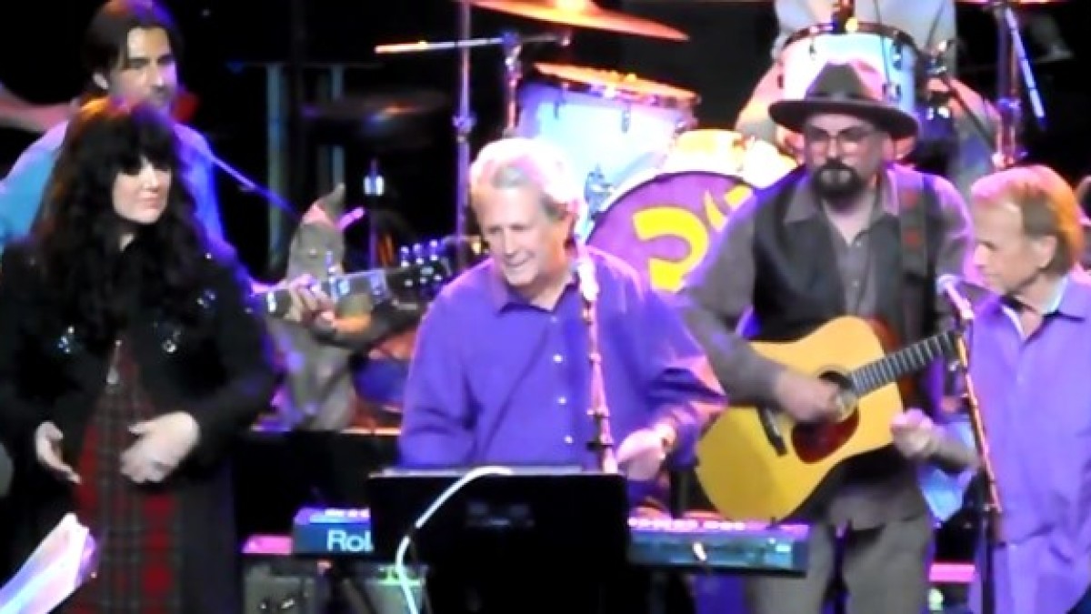 Conan, Weird Al, Brian Wilson & More Honor George Harrison