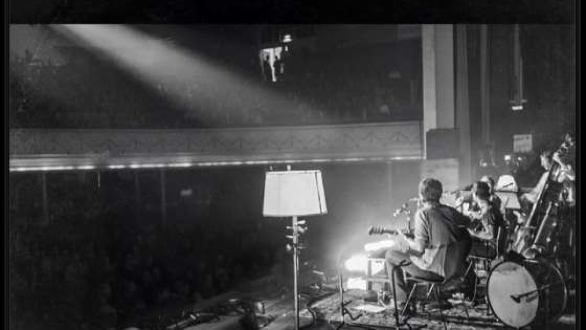 Opening Night | Band Of Horses Kickoff Acoustic Tour