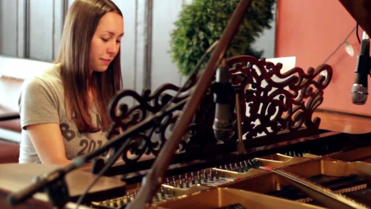 Holly Bowling Covers Water Themed Phish Songs