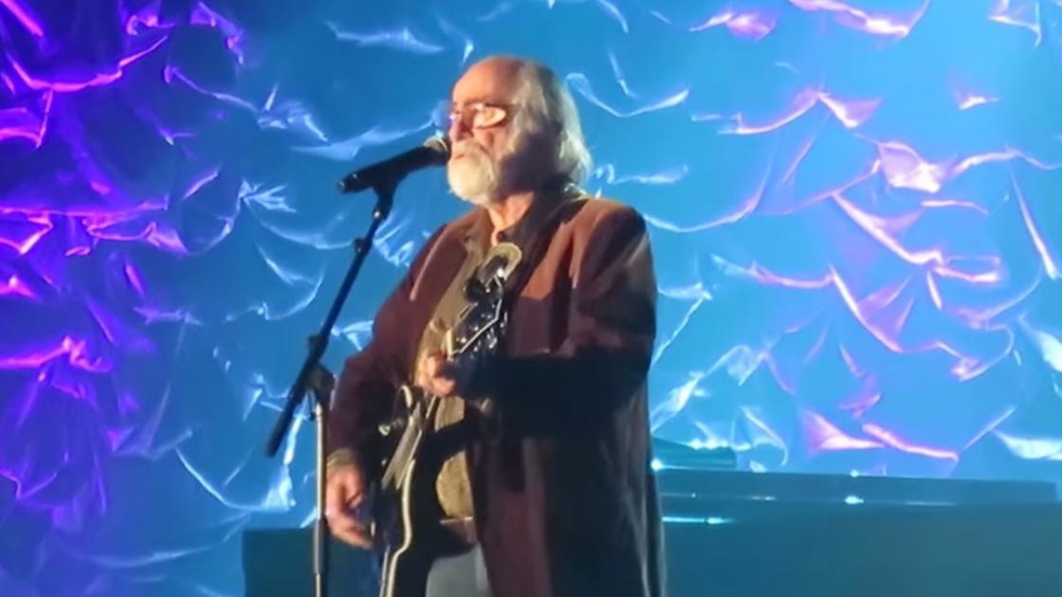 Video | Robert Hunter Plays Ripple At Songwriters Hall Of Fame
