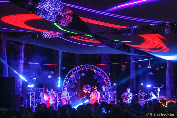 Review & Photos | Guitarfish | Cisco Grove