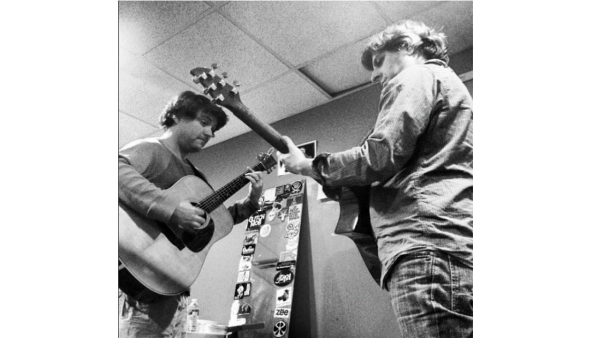 Flashback | Keller Williams Teams With Mike Gordon In Burlington