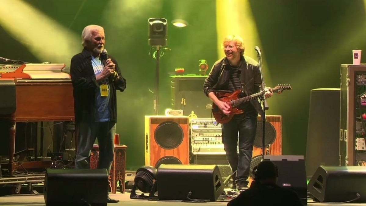 Kenny Rogers Discusses Singing With Phish At Bonnaroo