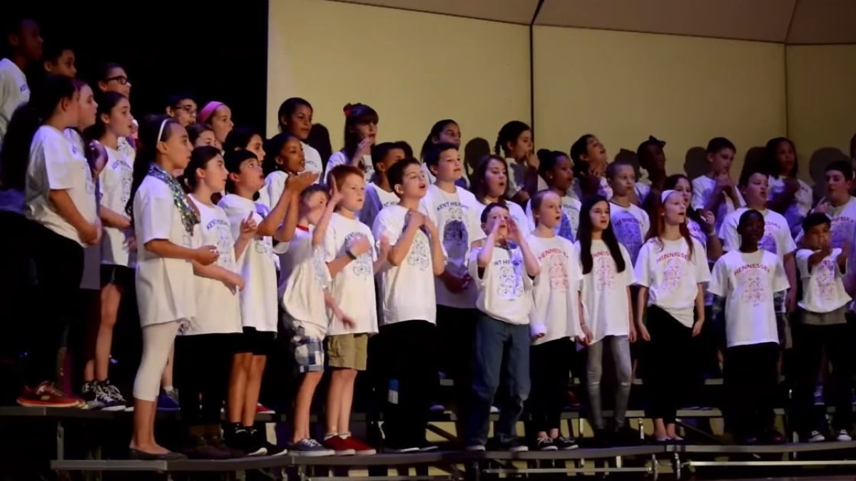 Video | Elementary School Kids Sing Ripple