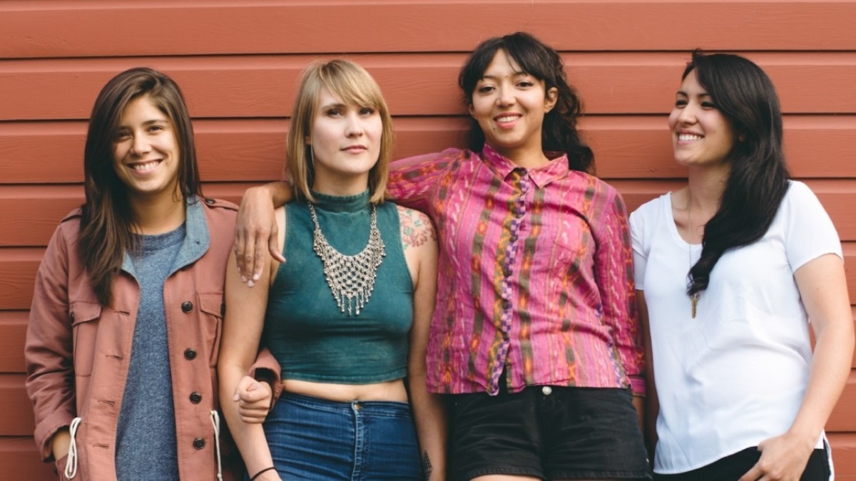 Follow Friday | La Luz