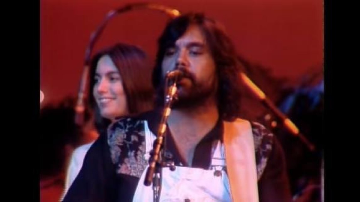 Remembering Lowell George | Little Feat With Emmylou & Bonnie