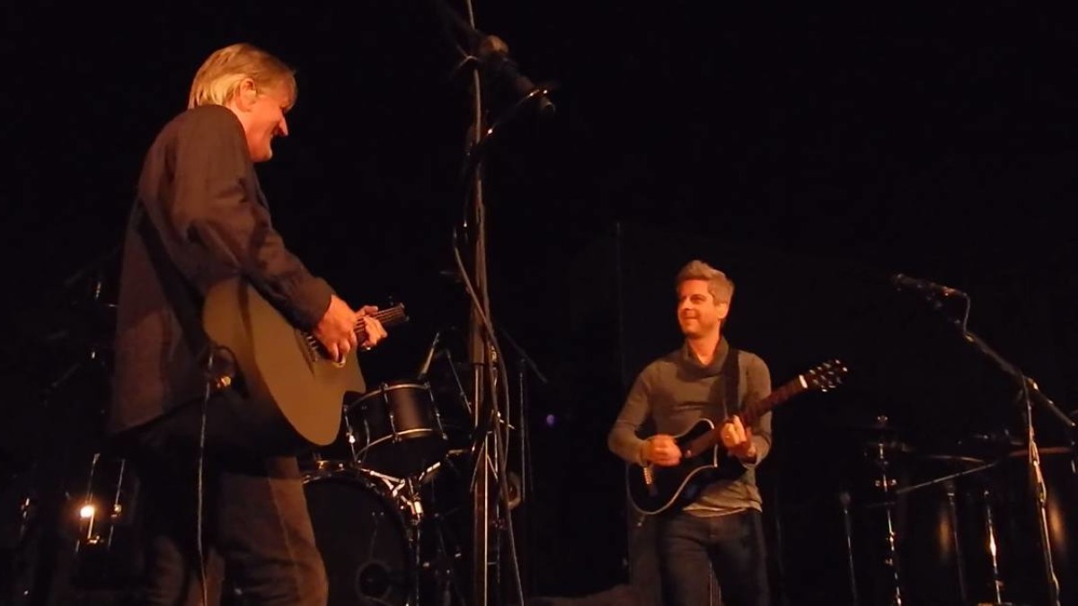 Video | Mike Gordon & Scott Murawski Covers Medley