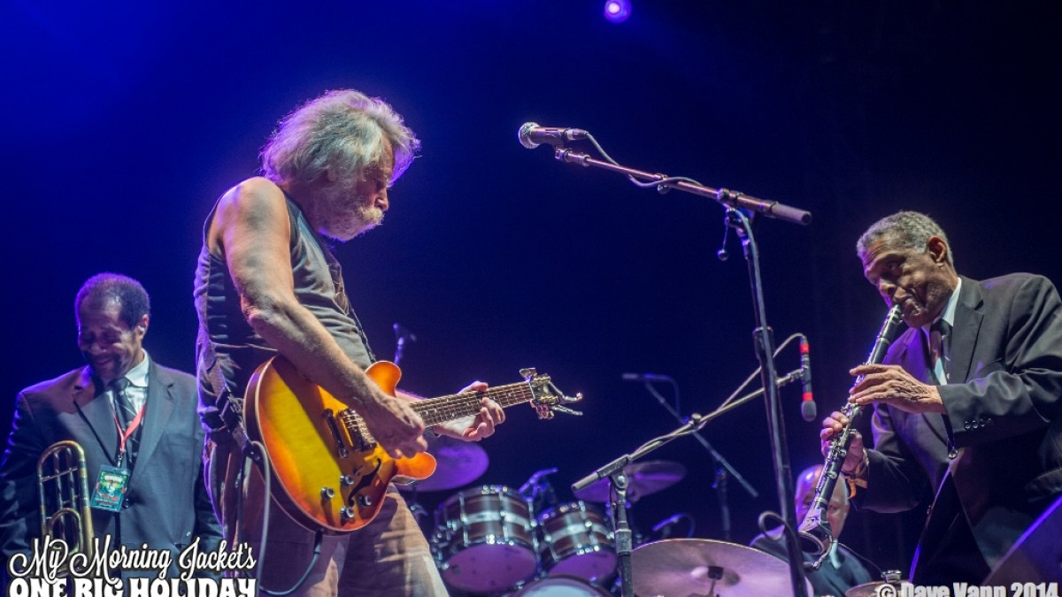 One Big Holiday | Weir And Pres Hall Guest With My Morning Jacket