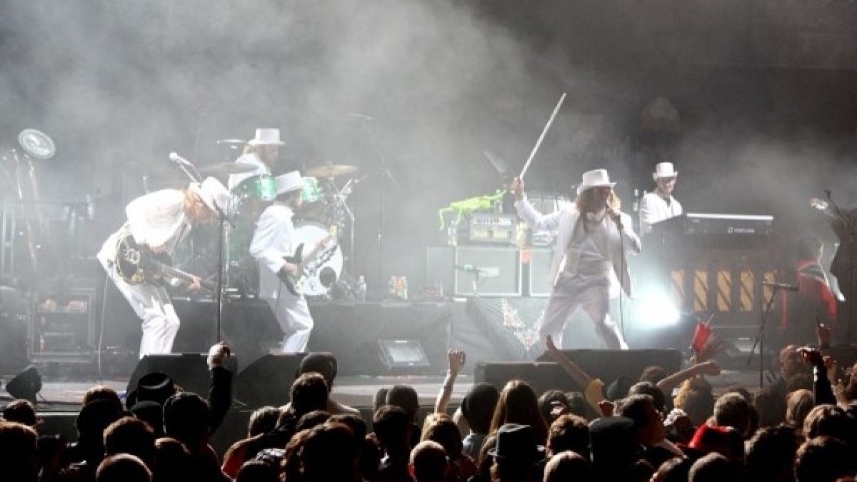 Full Show Friday | My Morning Jacket New Years Eve At MSG