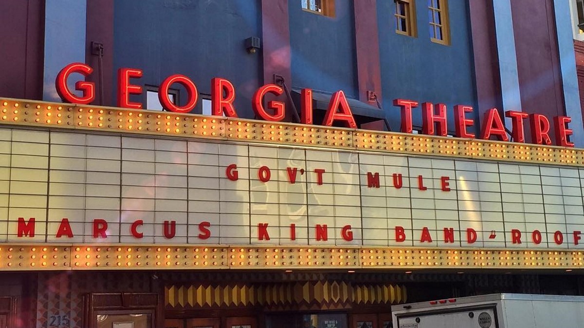 Gov't Mule Busts Out 'Sweet Leaf' & Welcomes Many Guests Including 4/20 Dancers In Athens