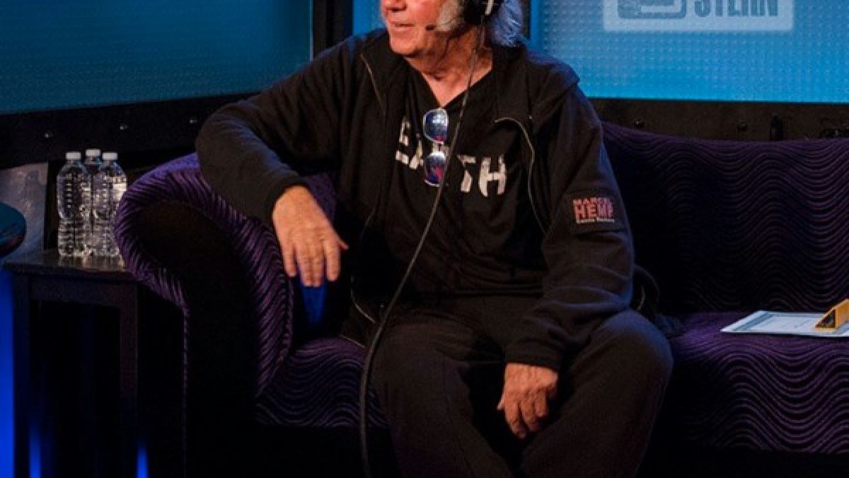 Audio | Neil Young Visits The Howard Stern Show